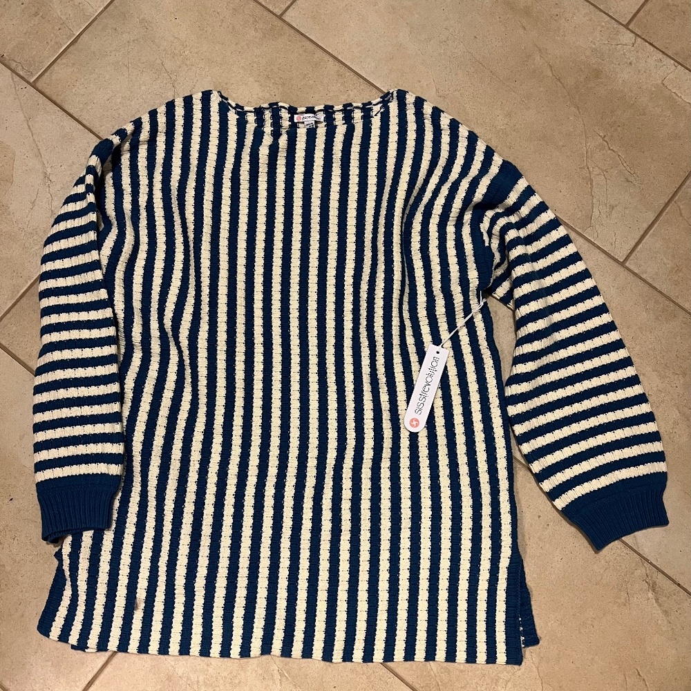 Sisstrevolution striped sweater